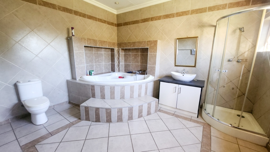 3 Bedroom Property for Sale in Meiringspark North West
